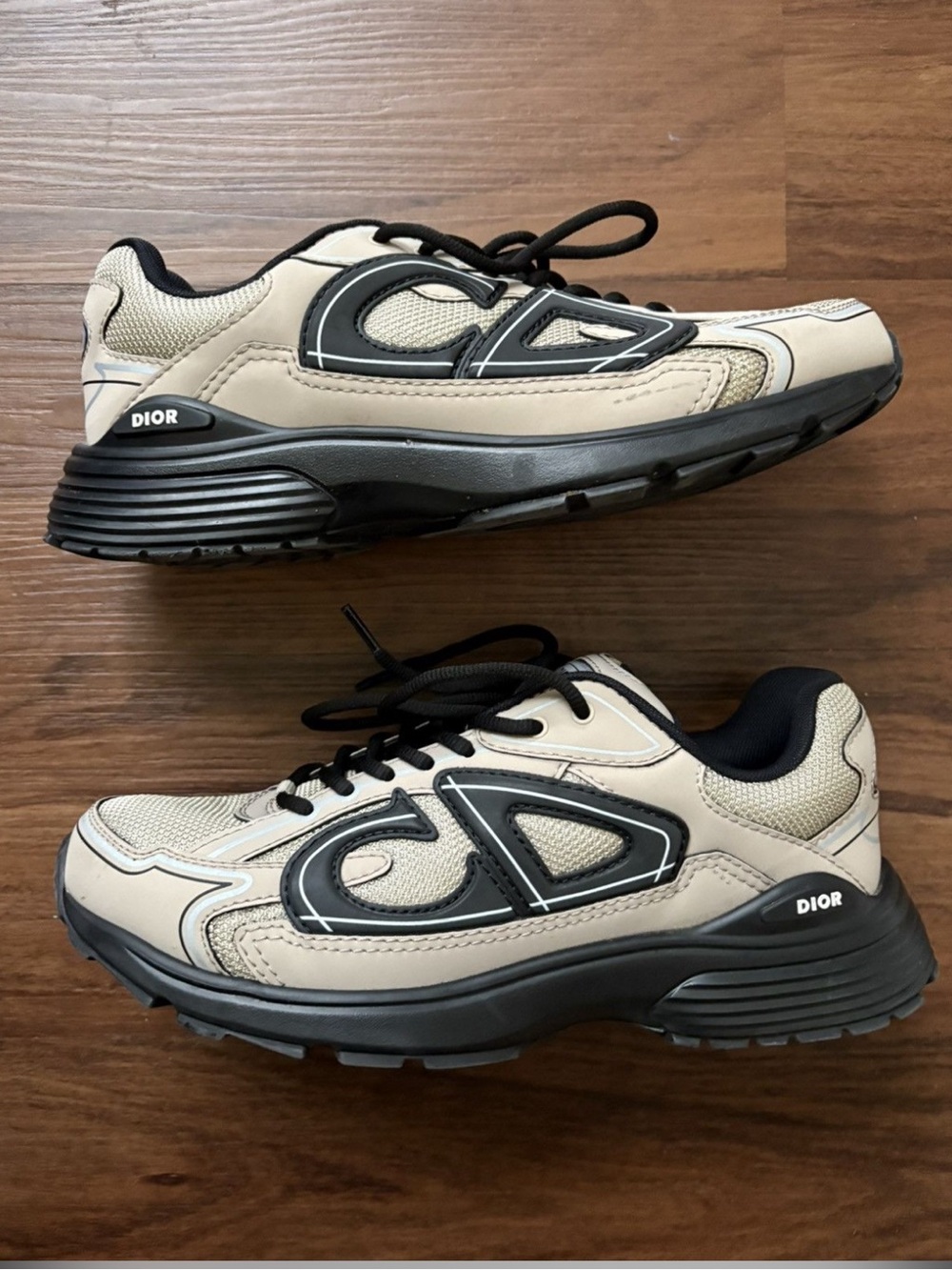 Dior Men’s Beige and Black Trainer Sneakers
